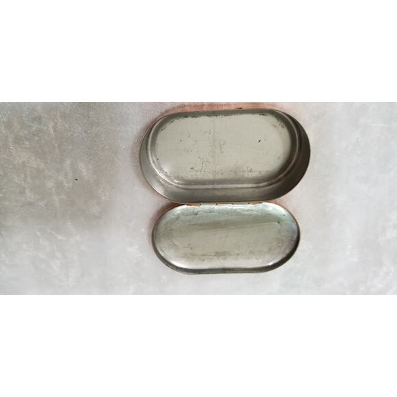 Copper colored snuff box 2 3/4 inches wide 1.1517 - Picture 3 of 8